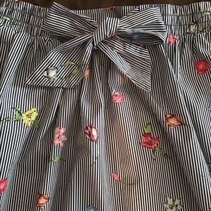 Skirt 27 inches long